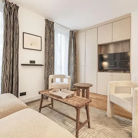 アパート Fantasia パリ